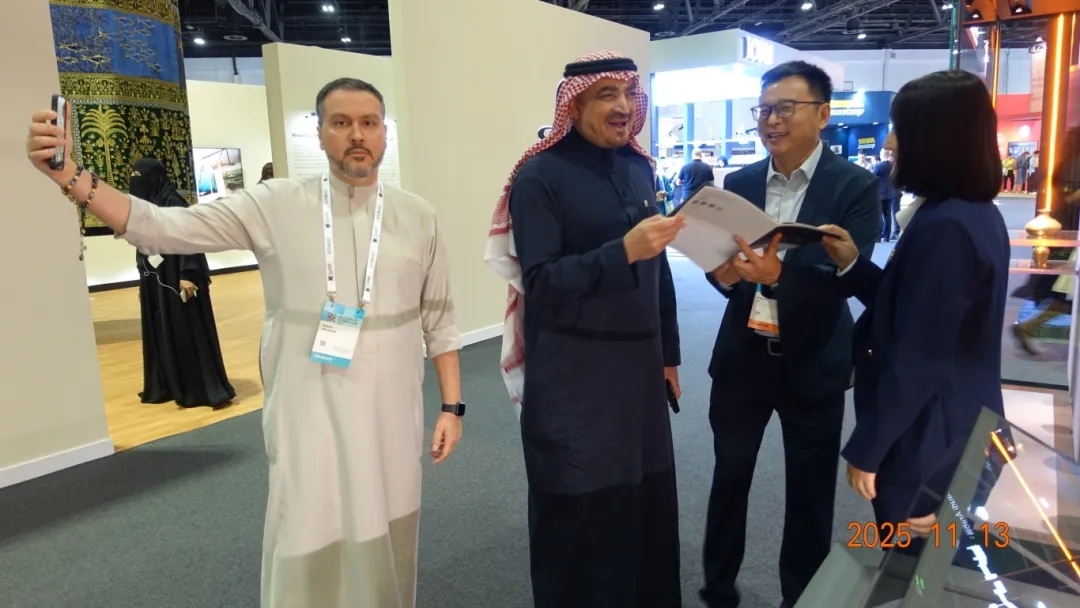 克里克:亮相迪拜,相約世界 克里克:亮相迪拜,相約世界